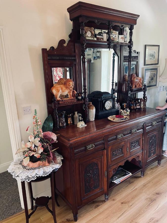 Cutteen Cottage Tulla Екстериор снимка