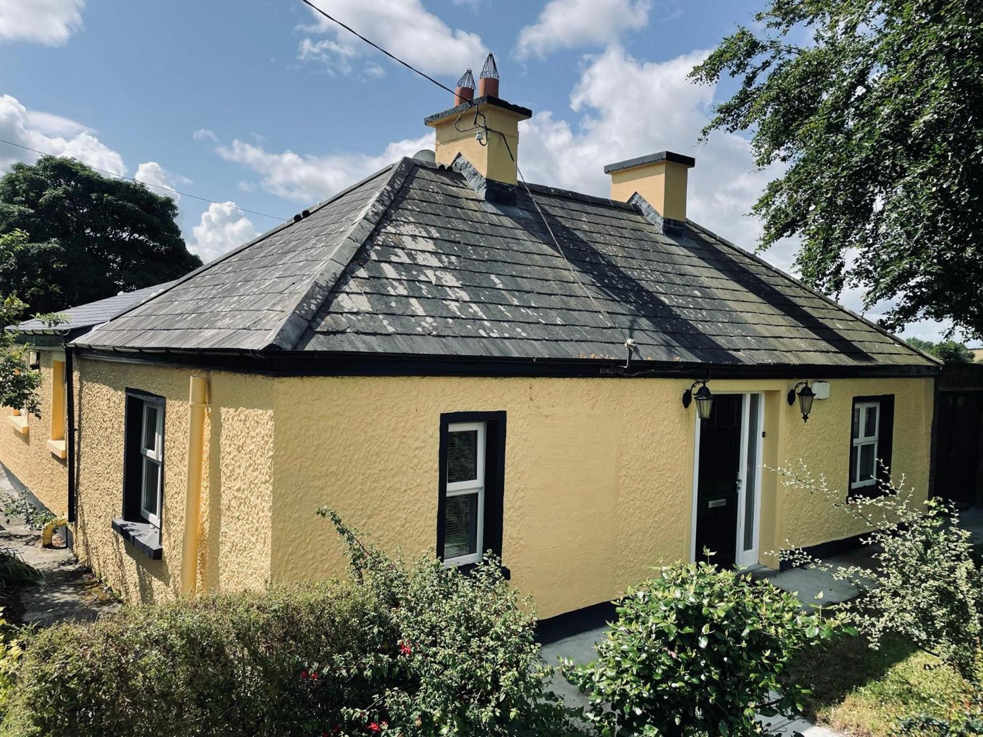 Cutteen Cottage Tulla Екстериор снимка